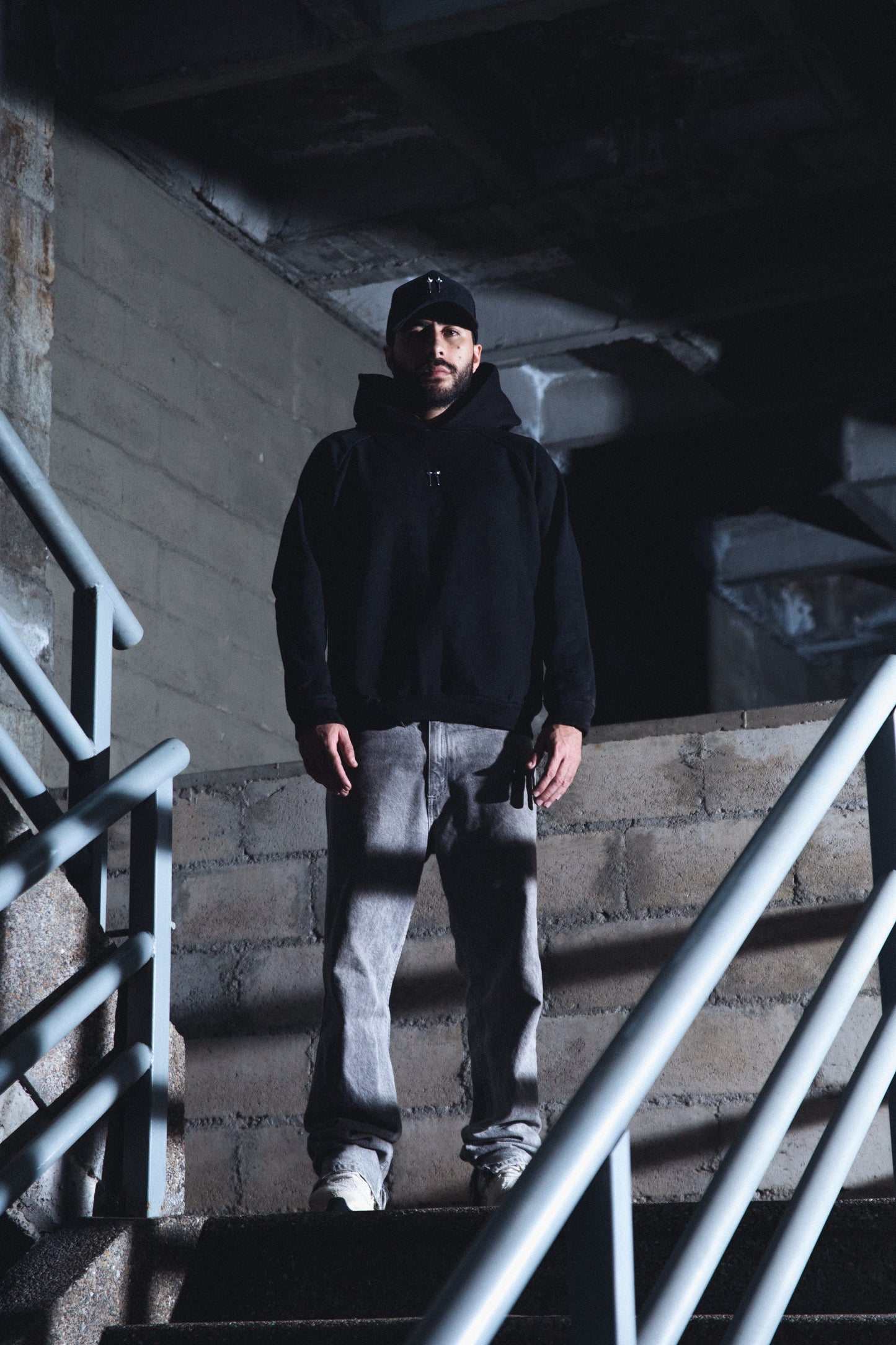 HOODIE002 BLACK