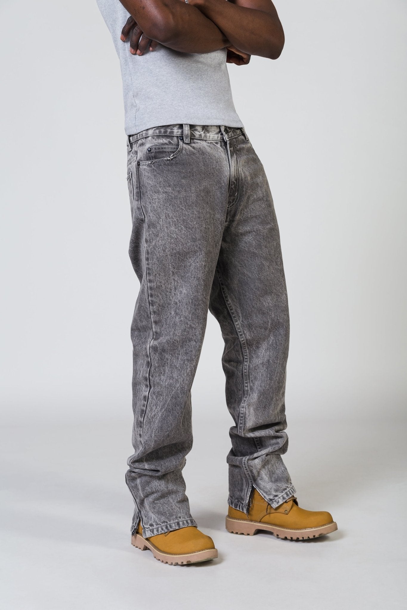 ULTIMATEGREY - MONTTREAL