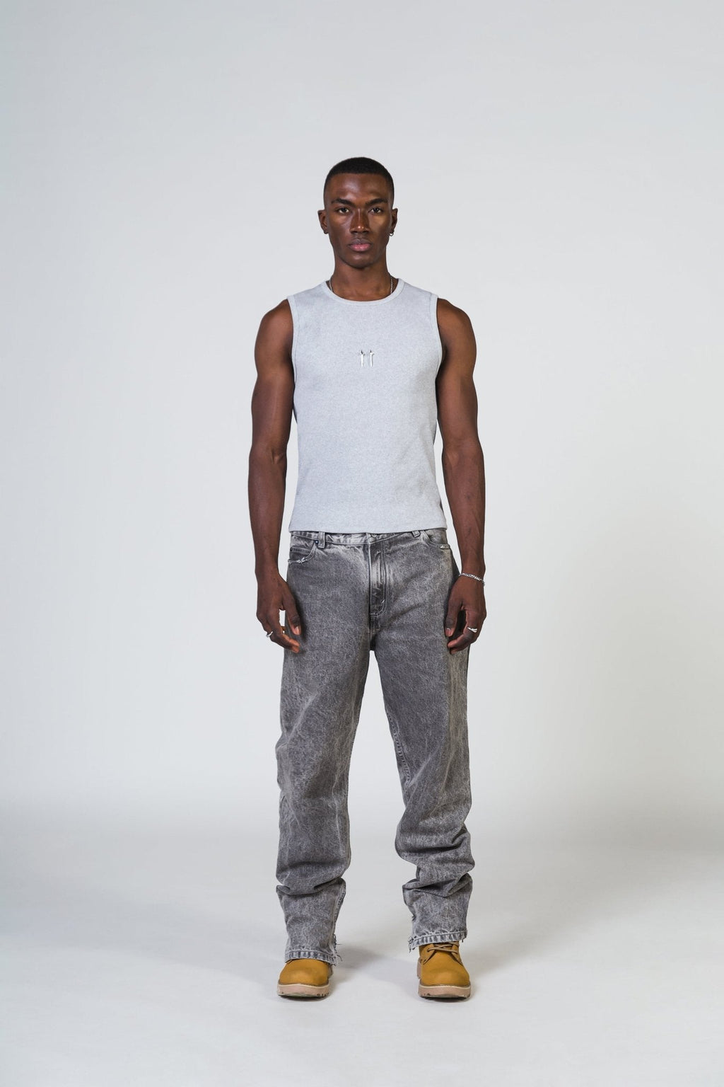 ULTIMATEGREY - MONTTREAL